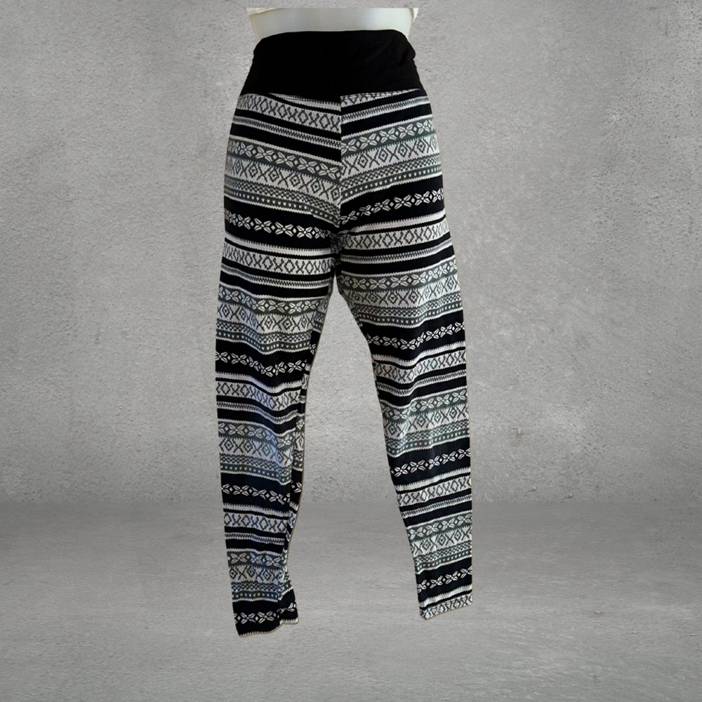 Black, White and Grey Tribal Print Leggings